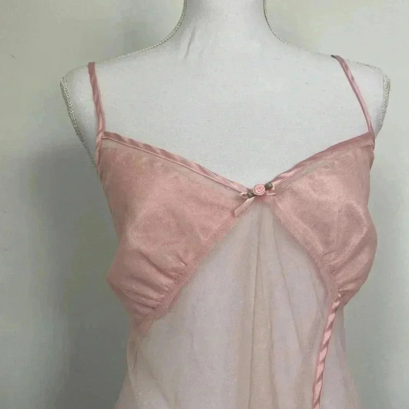Light pink mesh cami top. - Picture 2 of 4